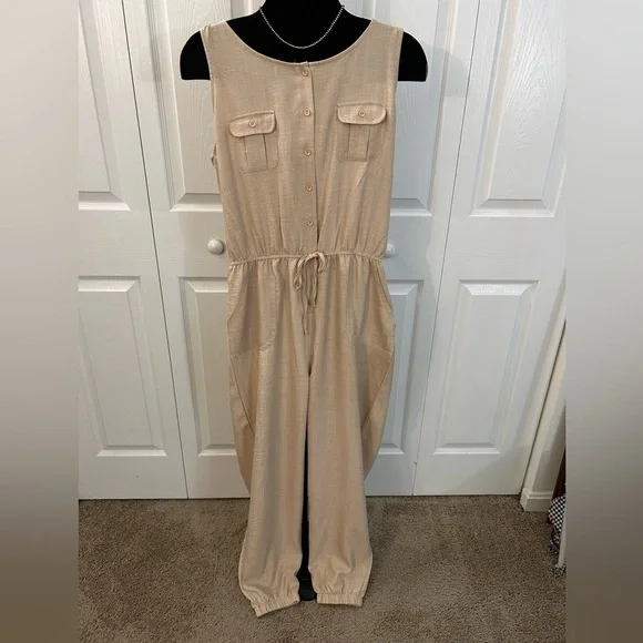 Ci Sono Classy Jumpsuit with pockets! Stretch band bottom - Picture 1 of 7
